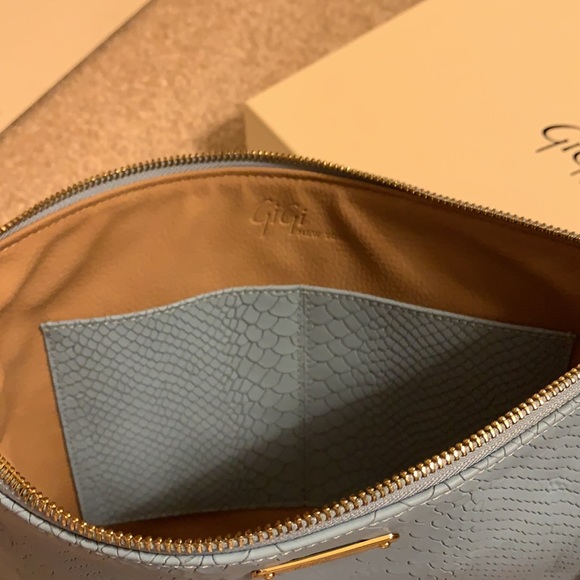 Gigi Uber Clutch in Hydrangea Python - Picture 4 of 7